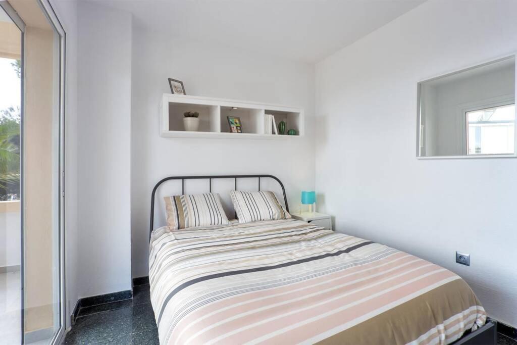 Puertosol 33 - 2 Bed Apartment, Beach Puerto Marina Benalmádena Exteriör bild